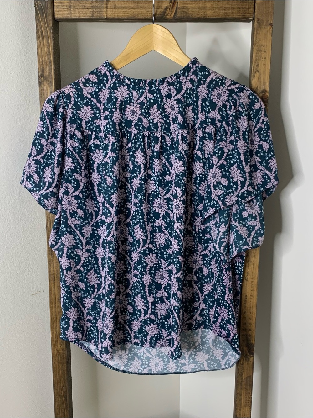 Ann Taylor Women's Floral Short-Sleeve Blouse in Teal and Light Pink Size S